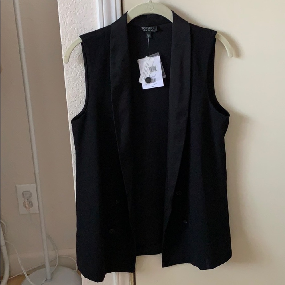 NWT Topshop Black Sleeveless Collared Vest…